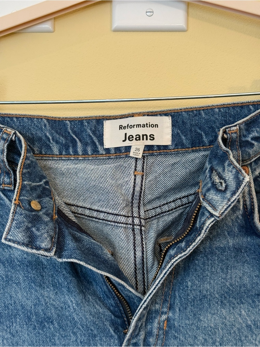 Reformation Val 90s Mid Rise Straight Jean